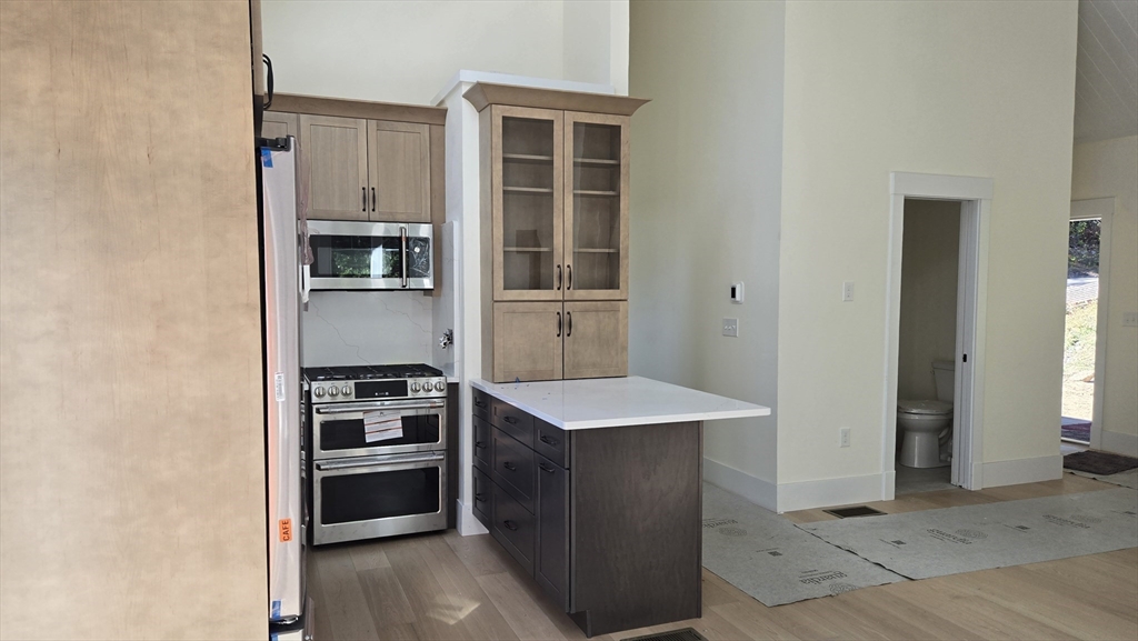 639 East Broadway, Unit A Haverhill, MA 01830 - Photo 8 of 11