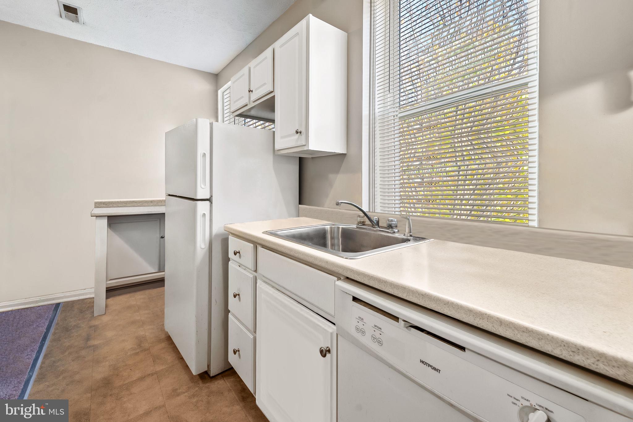 2128 Fleet Street Baltimore, MD 21231 - Photo 8 of 51 One Bedroom Apartment