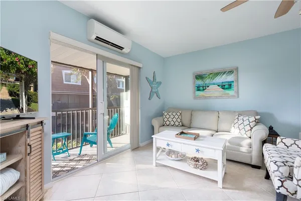 $369,000 | 87 North Collier Boulevard, Unit J18, Marco Island, FL 34145