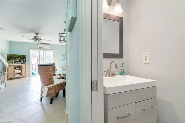 $369,000 | 87 North Collier Boulevard, Unit J18, Marco Island, FL 34145