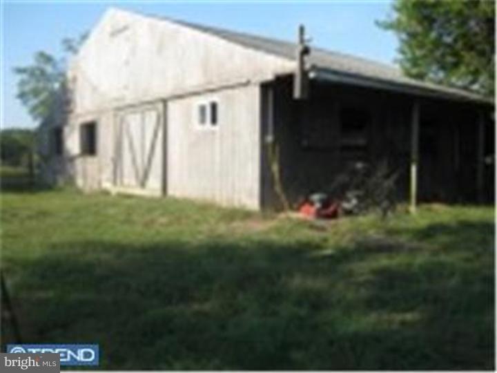 1226 Morgan Road Williamstown, NJ 08094 - Photo 2 of 25 Barn