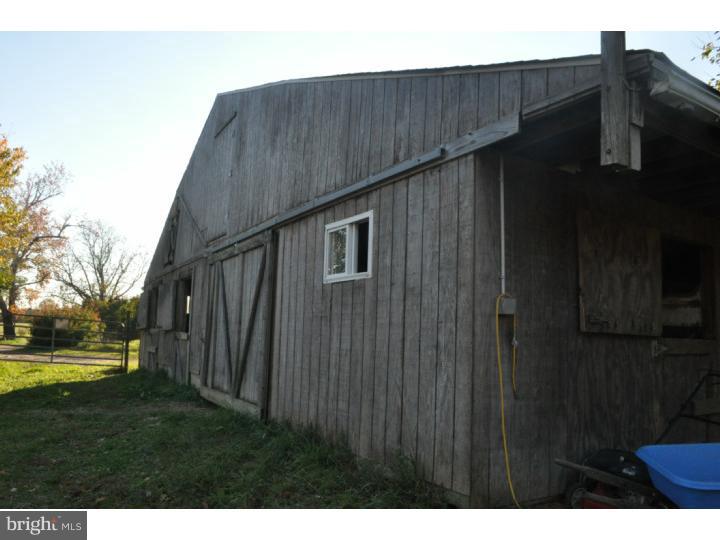 1226 Morgan Road Williamstown, NJ 08094 - Photo 15 of 25 Barn