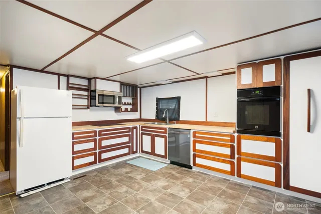 $85,000 | 1323 South McDonald Street, Unit 15, Port Angeles, WA 98363