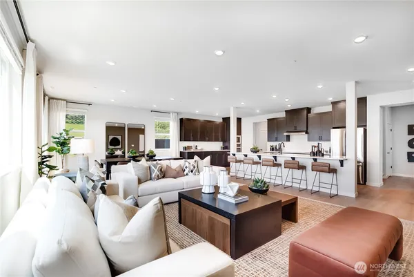 $1,078,400 | 5562 North 88th Avenue, Camas, WA 98607