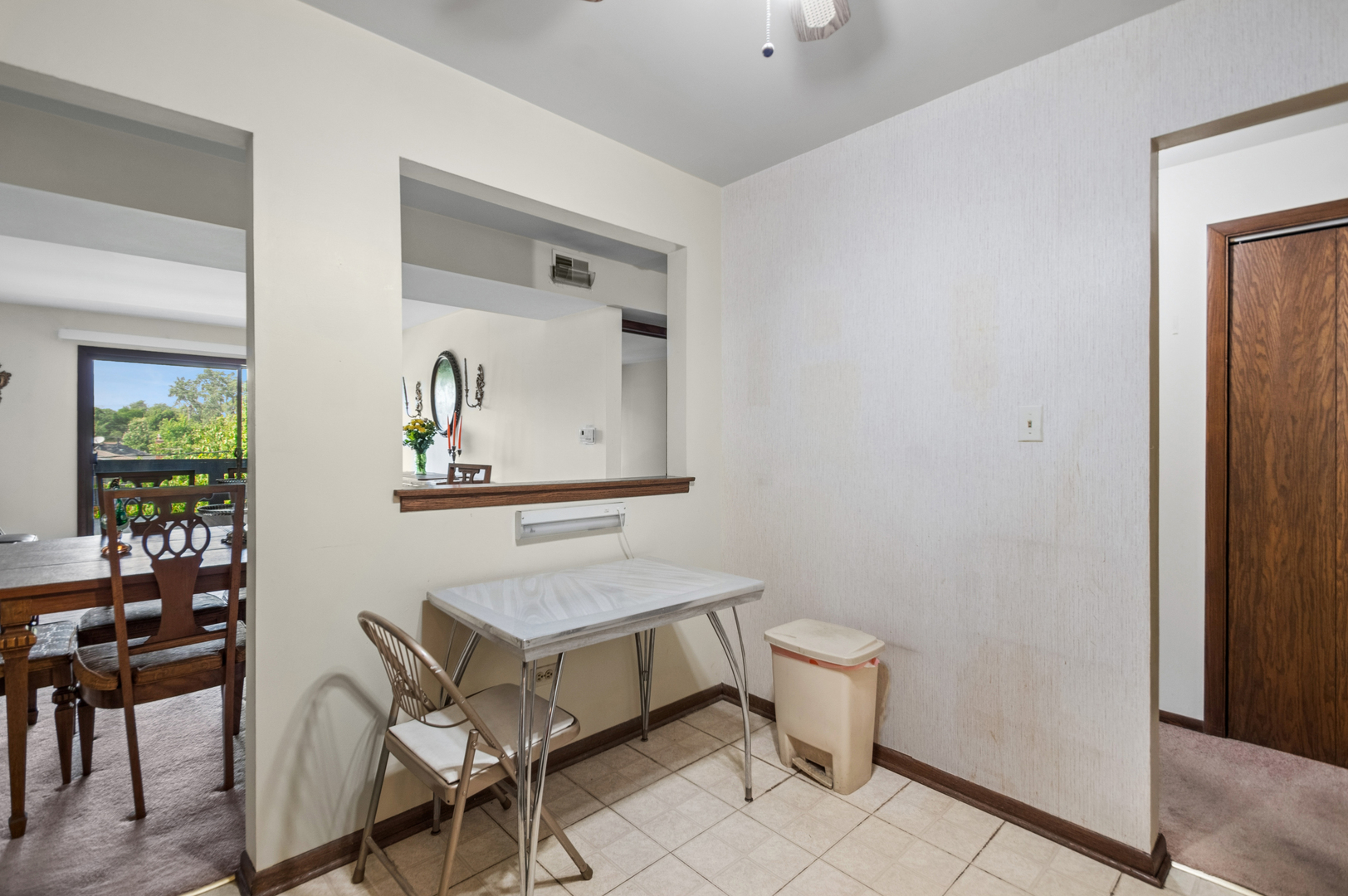 1815 Oakton Street, Unit 2E Park Ridge, IL 60068 - Photo 12 of 21
