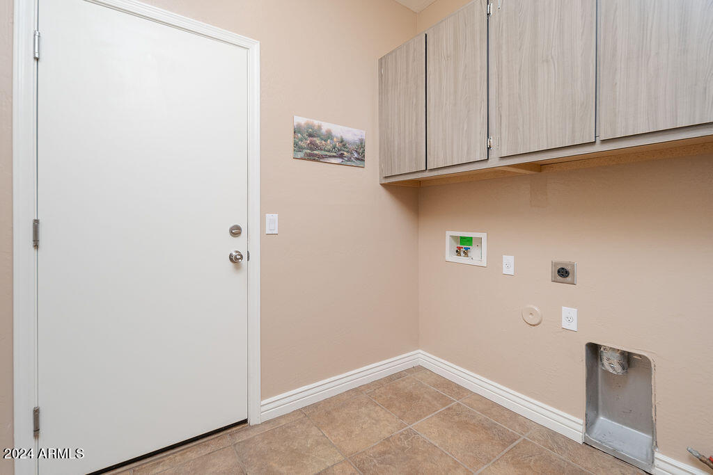 15427 West Redfield Road Surprise, AZ 85379 - Photo 33 of 41 Gallery Image 33