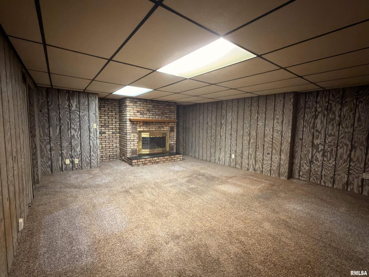 135 10th Street Carmi, IL 62821 - Photo 27 of 32