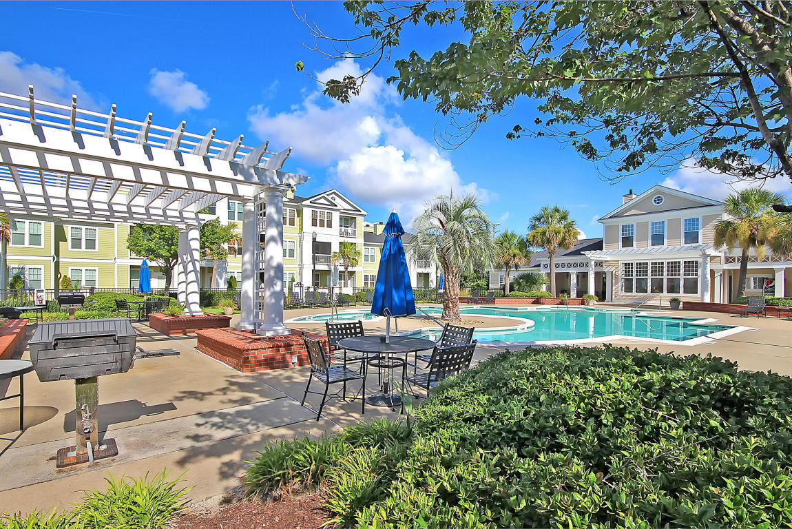 1711 Chatelain Way Mount Pleasant, SC 29464 - Photo 15 of 22 Grilling stations