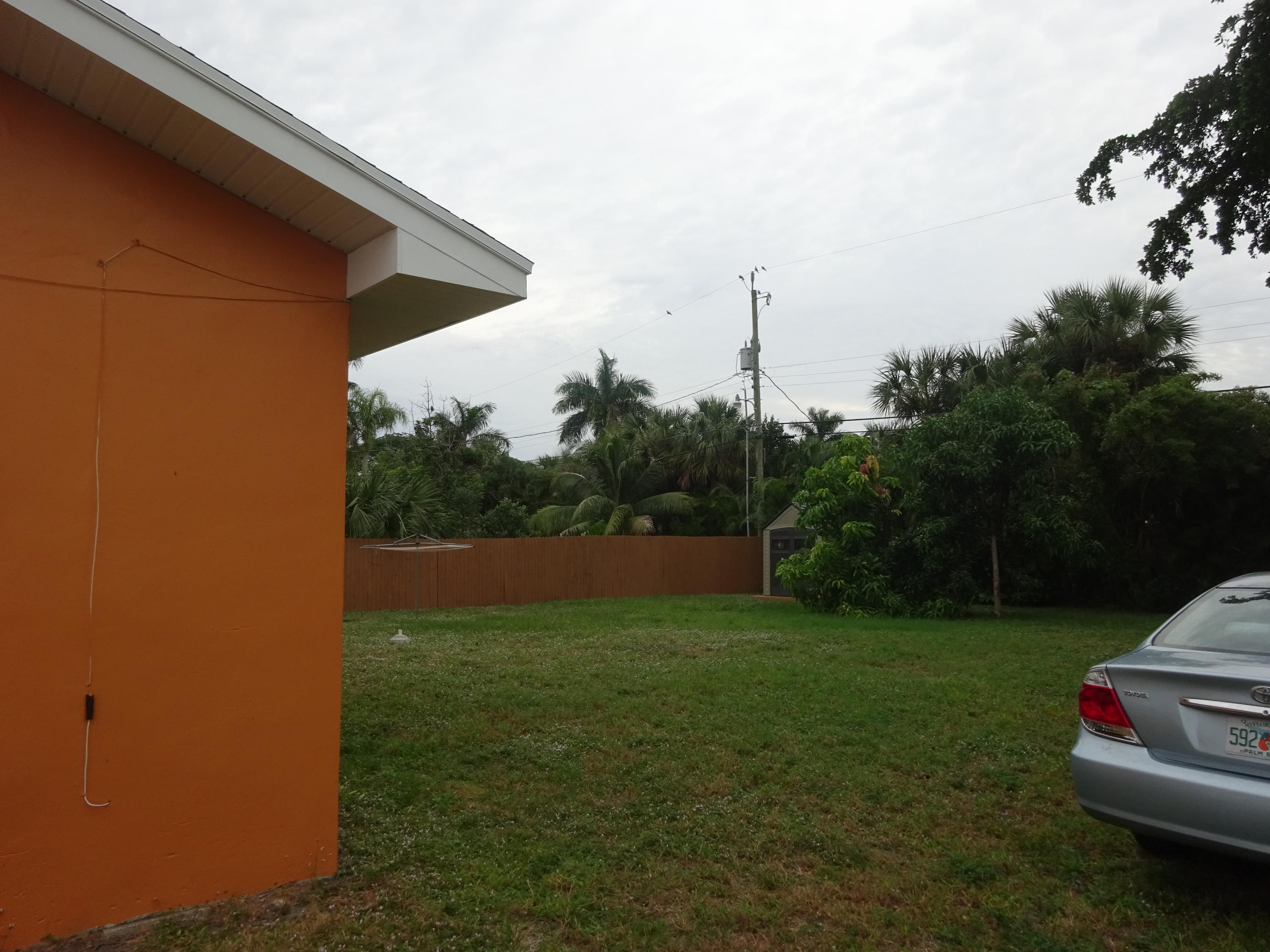 4184 Foss Road Lake Worth, FL 33461 - Photo 3 of 15 DSC01609