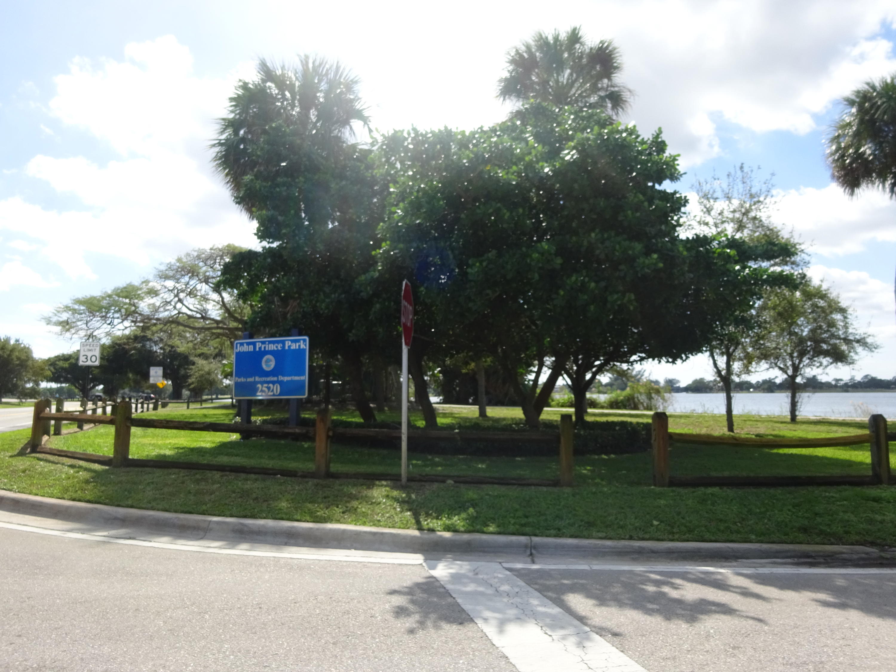 4184 Foss Road Lake Worth, FL 33461 - Photo 10 of 15 DSC01786