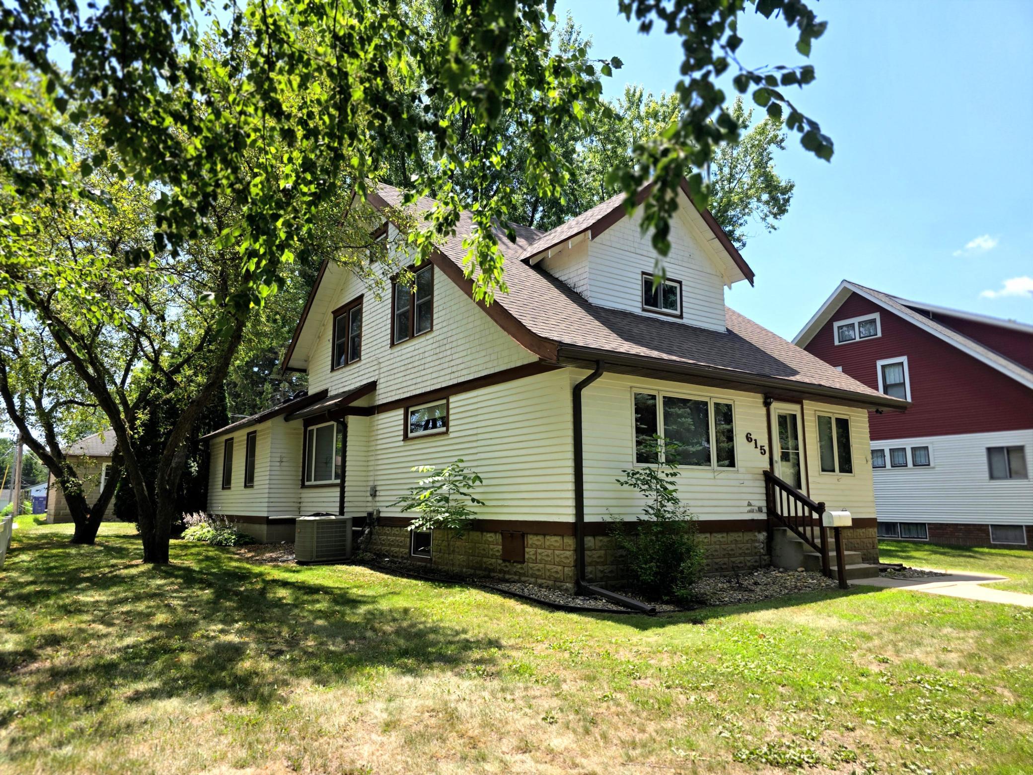615 7th Street Kenyon, MN 55946 - Photo 3 of 41 Gallery Image 3