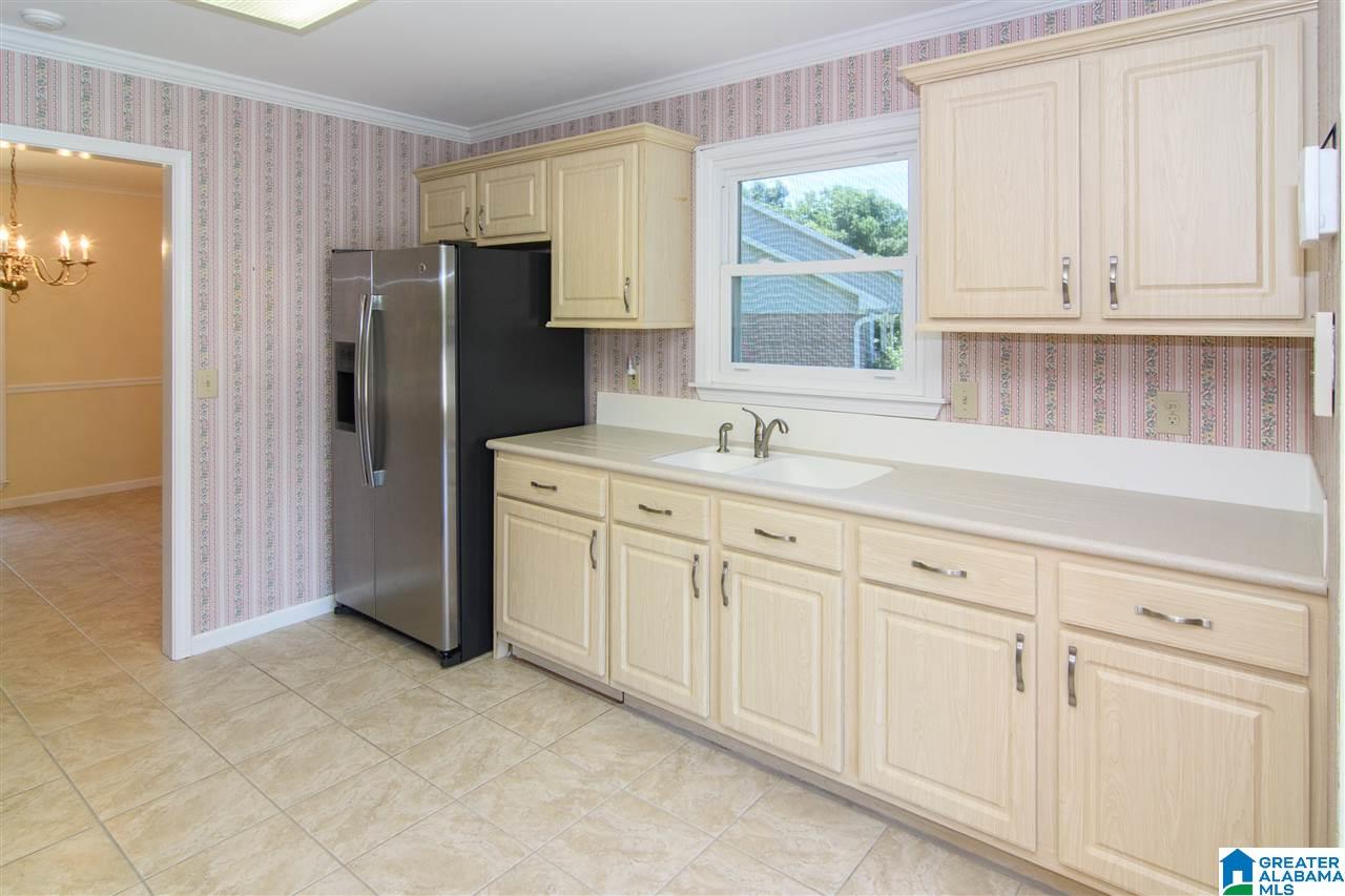 4329 Heritage View Road Birmingham, AL 35242 - Photo 10 of 41