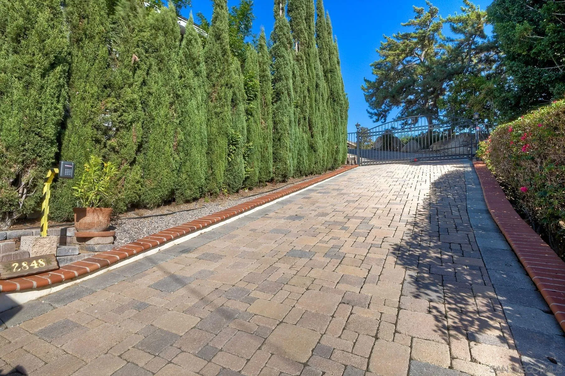 2848 Sunset Hills Escondido, CA 92025 - Photo 46 of 67 a view of a backyard