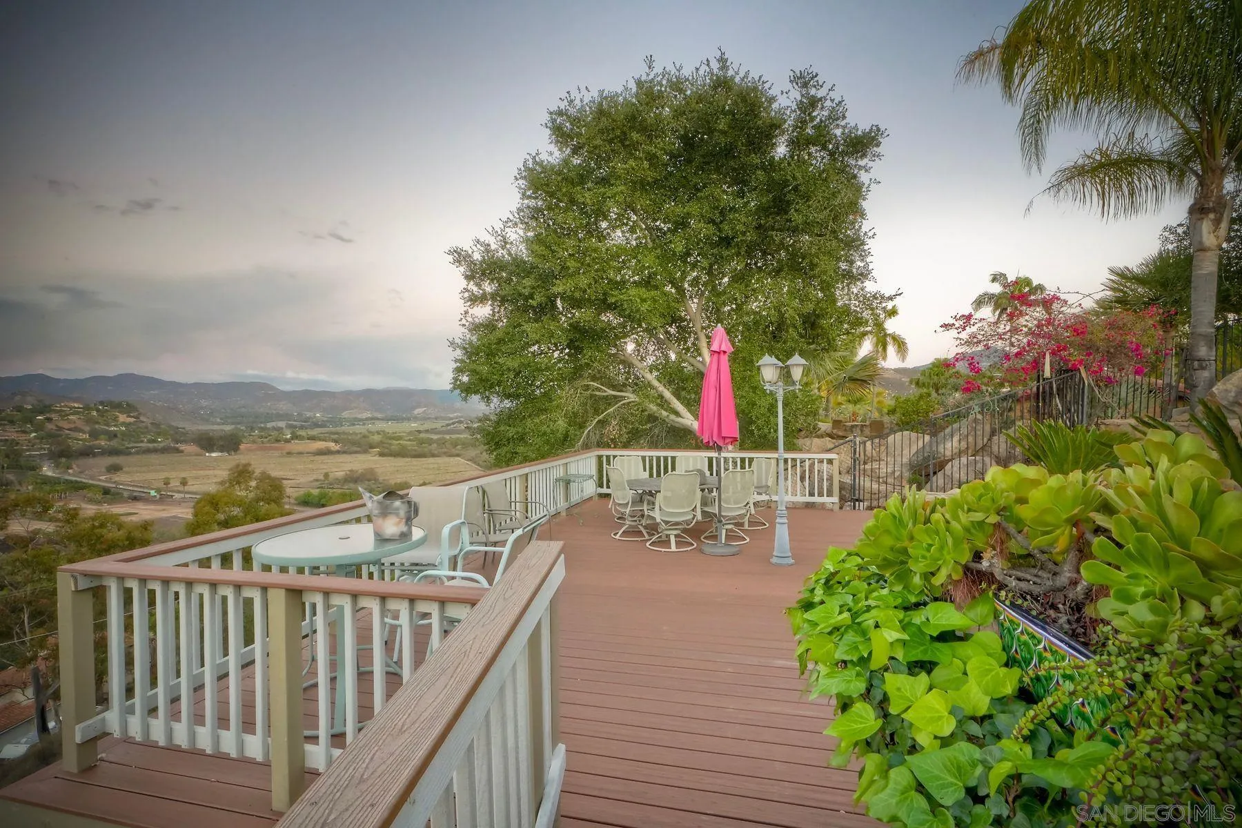 2848 Sunset Hills Escondido, CA 92025 - Photo 5 of 67