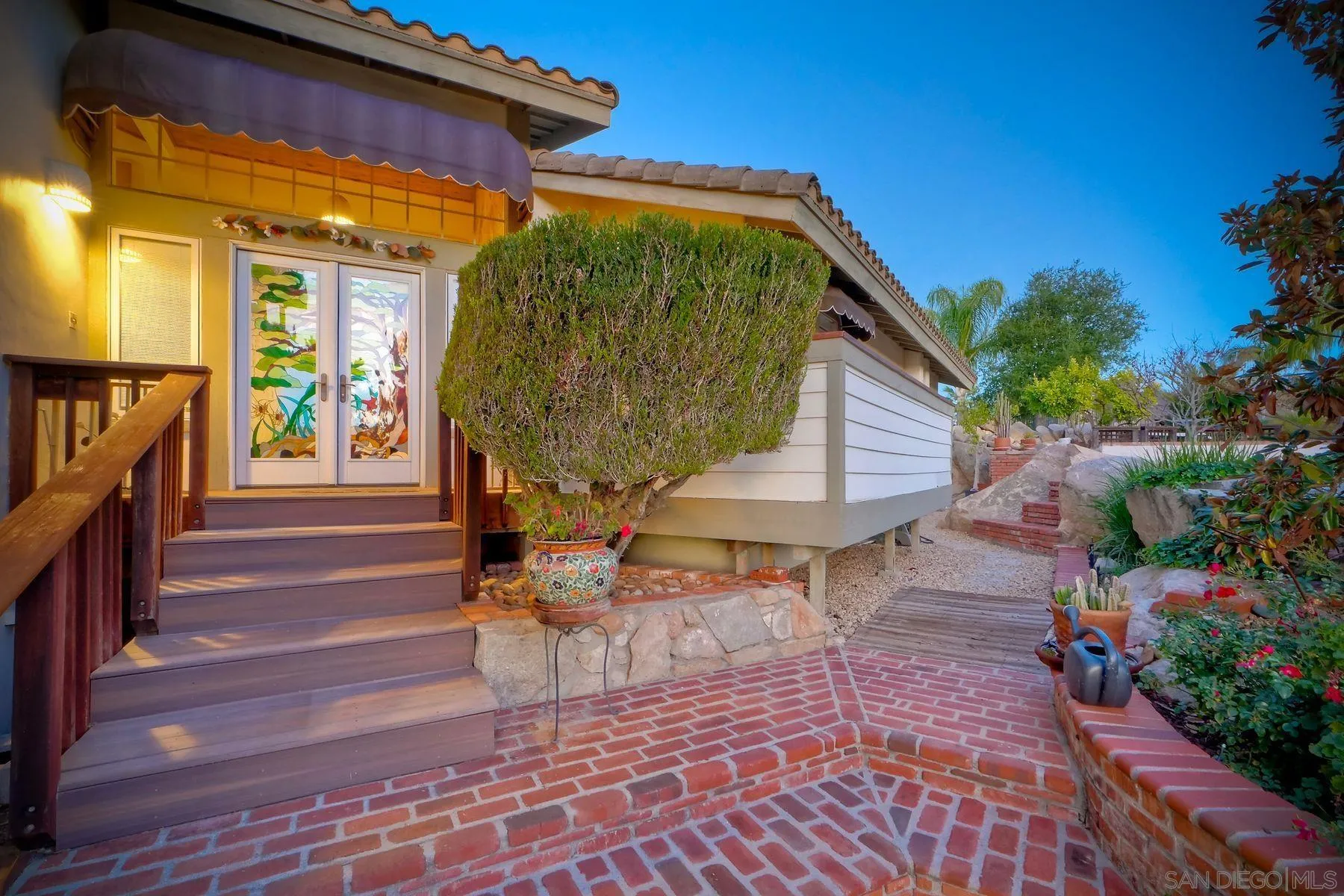 2848 Sunset Hills Escondido, CA 92025 - Photo 10 of 67