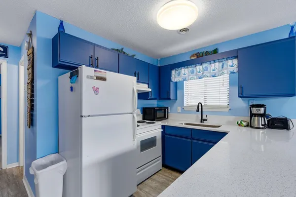 $1,500 | 3700 Golf Colony Lane, Unit 6J, Little River, SC 29566