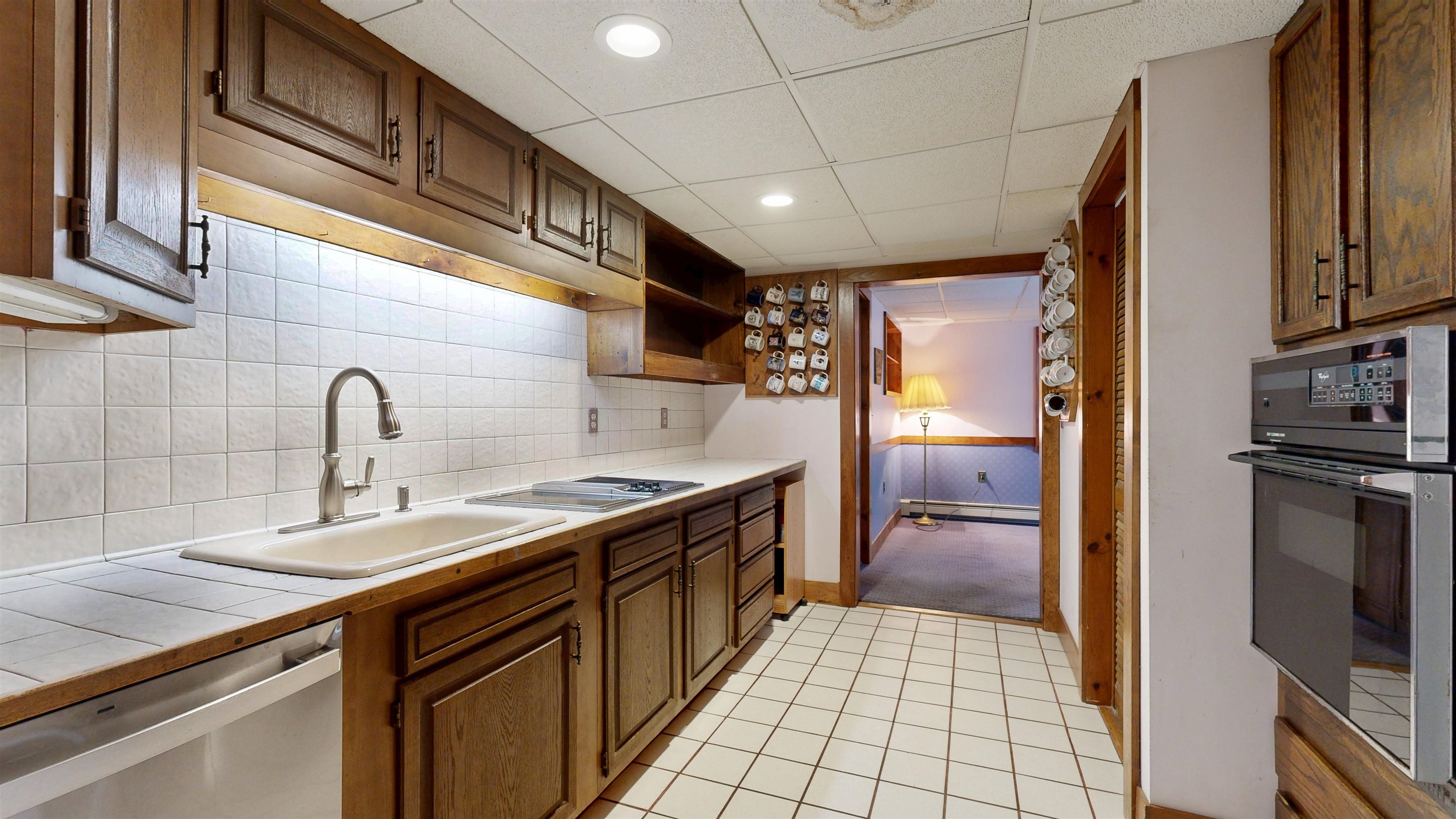 113 Lakeview Drive Nottingham, NH 03290 - Photo 23 of 58