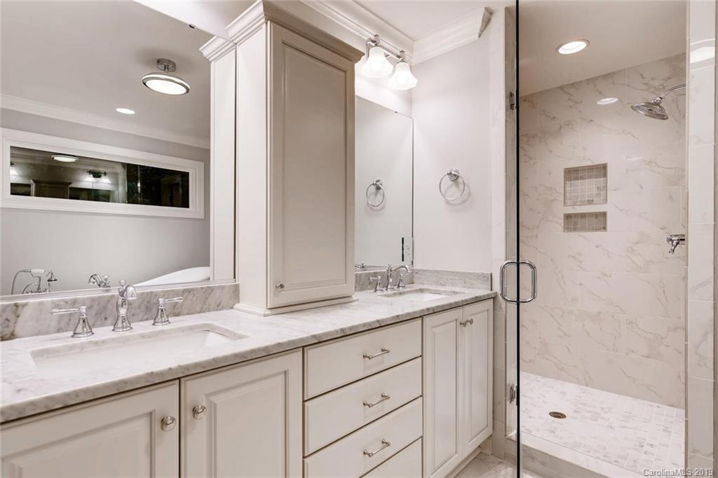 4257 Oldfield Road Charlotte, NC 28226 - Photo 21 of 46 Gallery Image 21