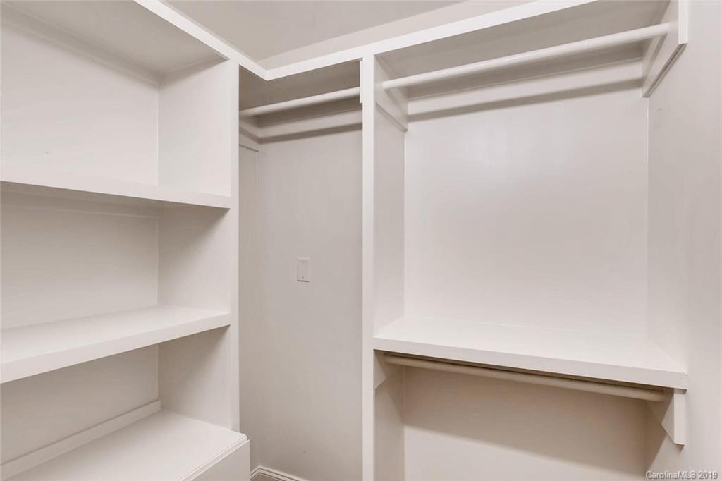 4257 Oldfield Road Charlotte, NC 28226 - Photo 23 of 46 Gallery Image 23