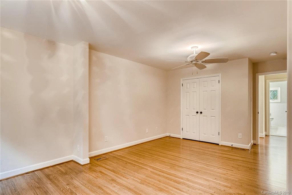 4257 Oldfield Road Charlotte, NC 28226 - Photo 27 of 46 Gallery Image 27