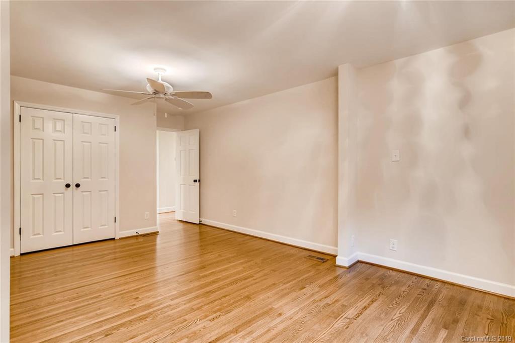 4257 Oldfield Road Charlotte, NC 28226 - Photo 28 of 46 Gallery Image 28