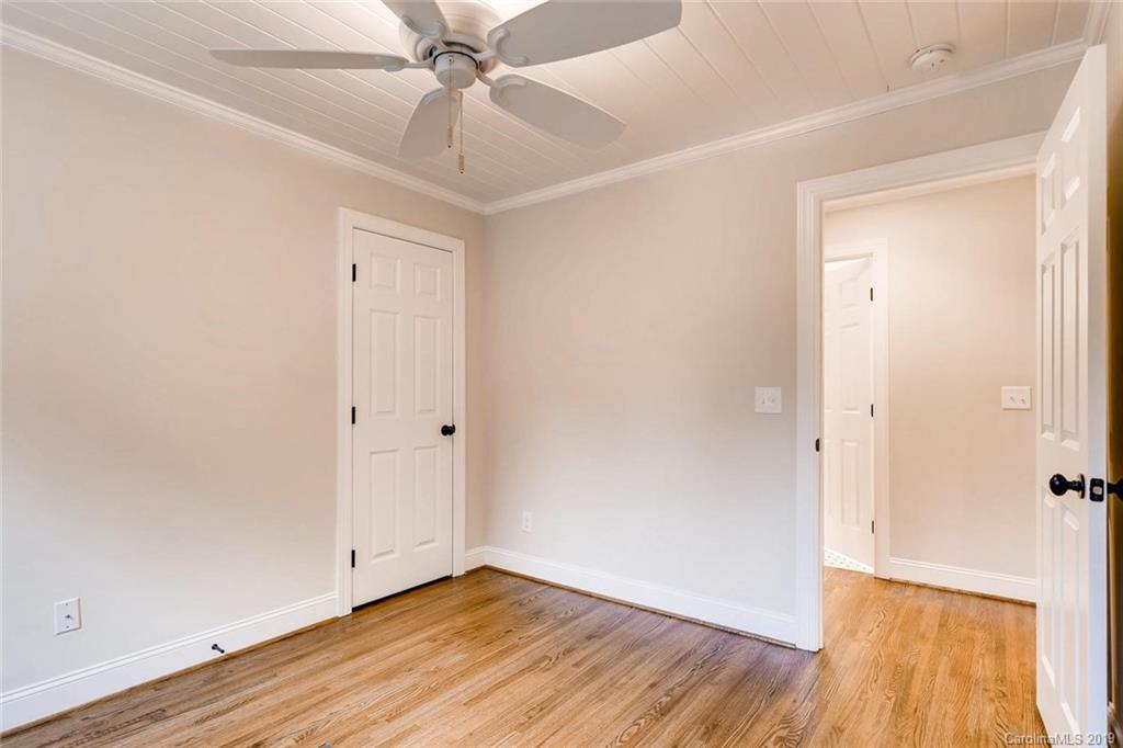 4257 Oldfield Road Charlotte, NC 28226 - Photo 29 of 46 Gallery Image 29