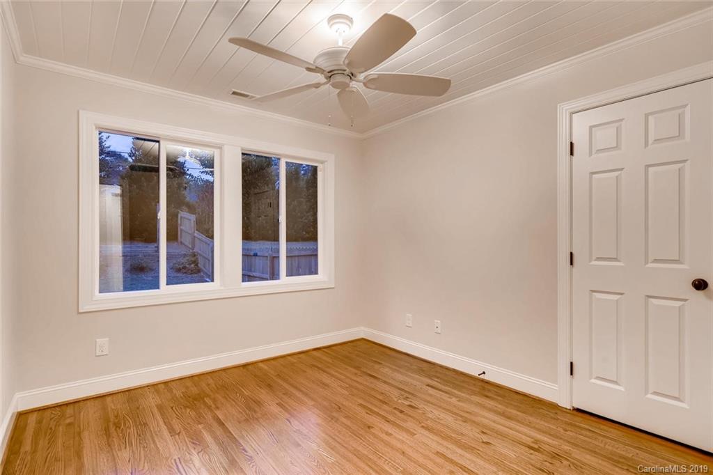 4257 Oldfield Road Charlotte, NC 28226 - Photo 36 of 46 Gallery Image 36