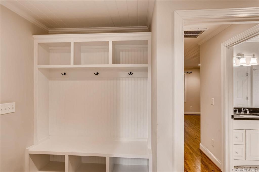4257 Oldfield Road Charlotte, NC 28226 - Photo 44 of 46 Gallery Image 44