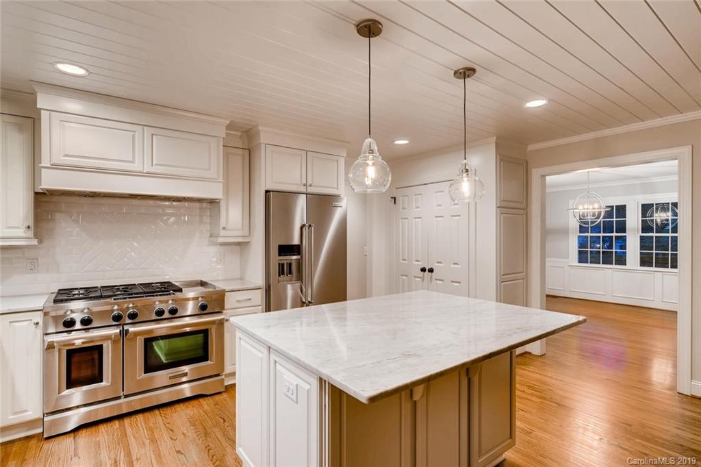 4257 Oldfield Road Charlotte, NC 28226 - Photo 9 of 46 Gallery Image 9