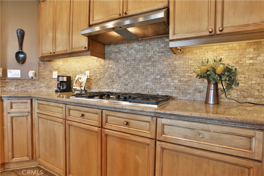 4343 Driving Range Road Corona, CA 92883 - Photo 3 of 61