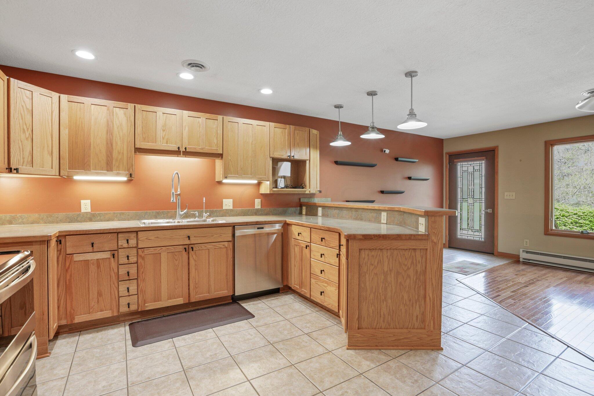 8370 Stickle Road St. Louisville, OH 43071 - Photo 31 of 51 large-1029be3e-26c1-4ecb-9b1d-4971196356