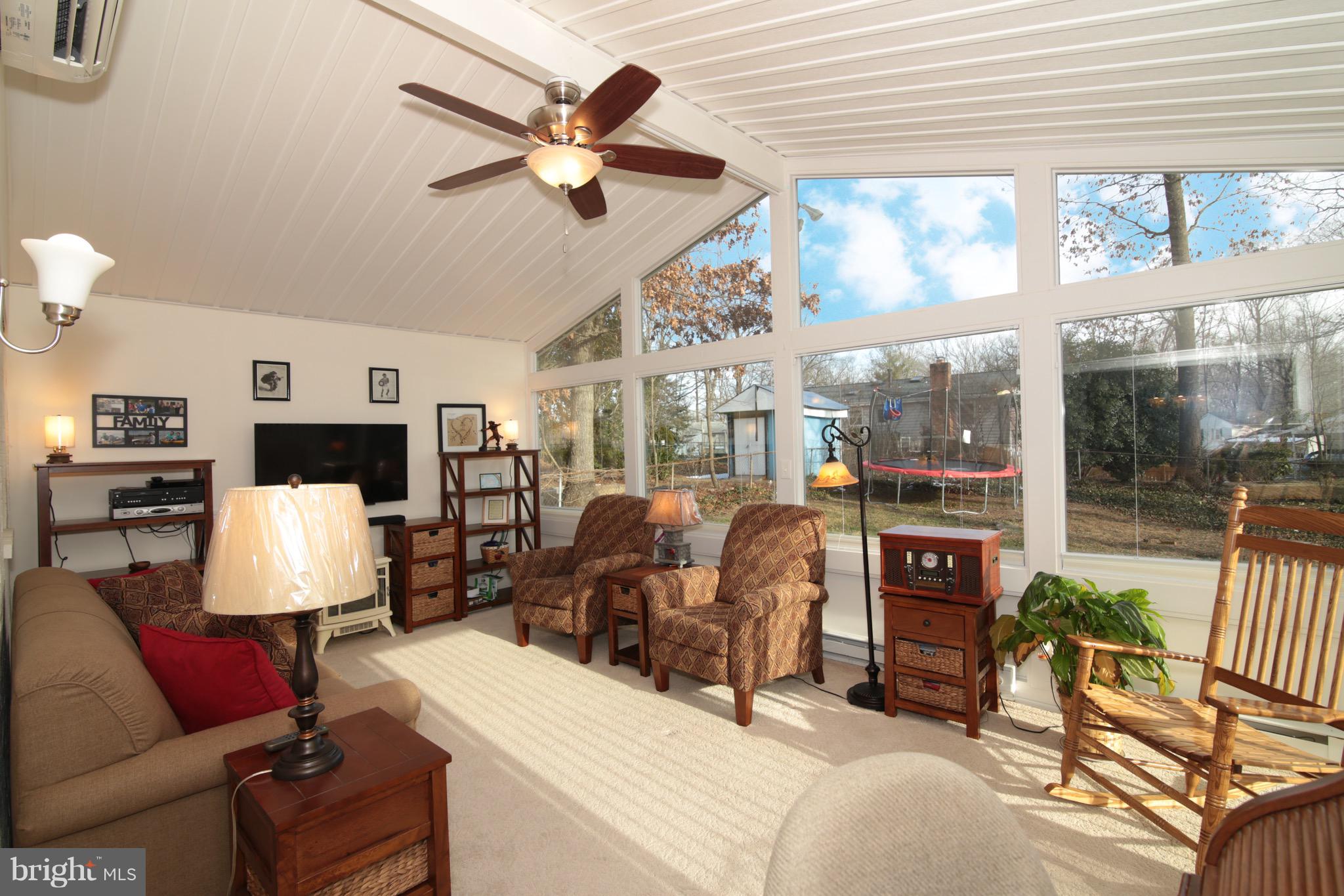 6501 Rivington Road Springfield, VA 22152 - Photo 11 of 30 Four Season Room w Lots of Sunlight