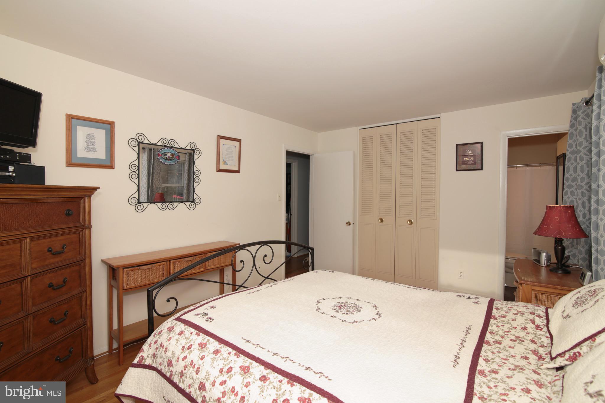 6501 Rivington Road Springfield, VA 22152 - Photo 15 of 30 Master Bedroom
