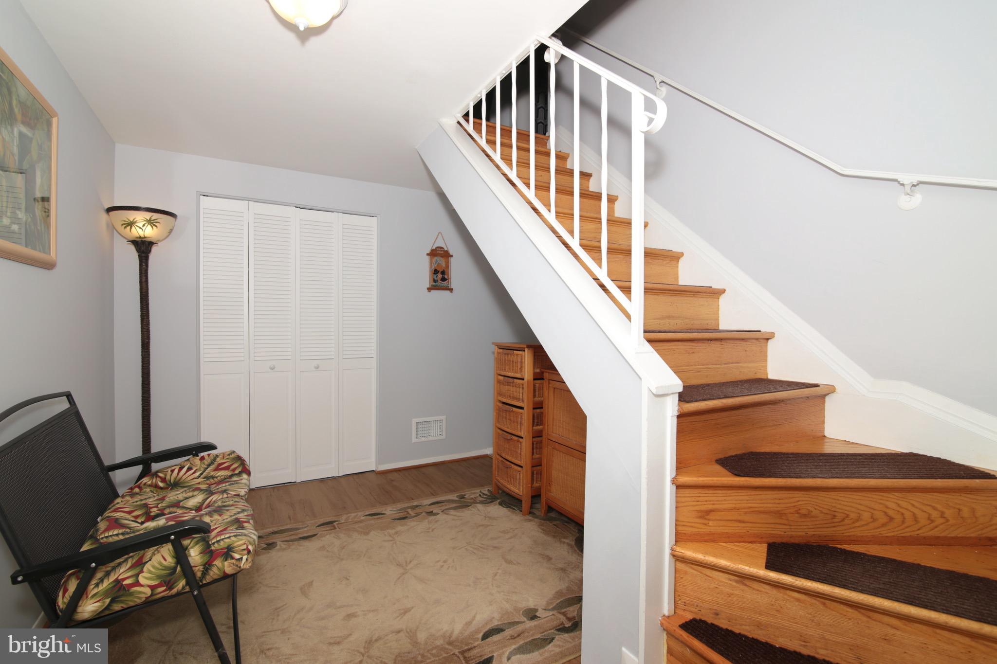 6501 Rivington Road Springfield, VA 22152 - Photo 3 of 30 Foyer leading to Main Level