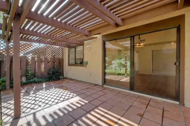 a view of an entryway