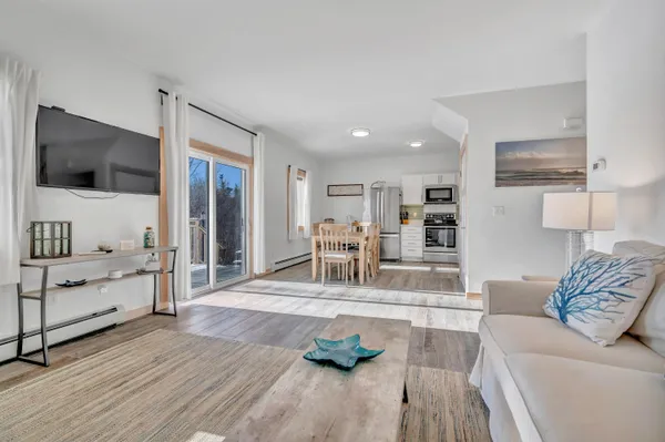 $749,000 | 19 Crescent Beach Road, Owls Head, ME 04854