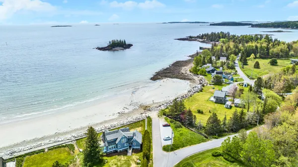 $749,000 | 19 Crescent Beach Road, Owls Head, ME 04854