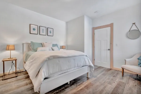 $749,000 | 19 Crescent Beach Road, Owls Head, ME 04854