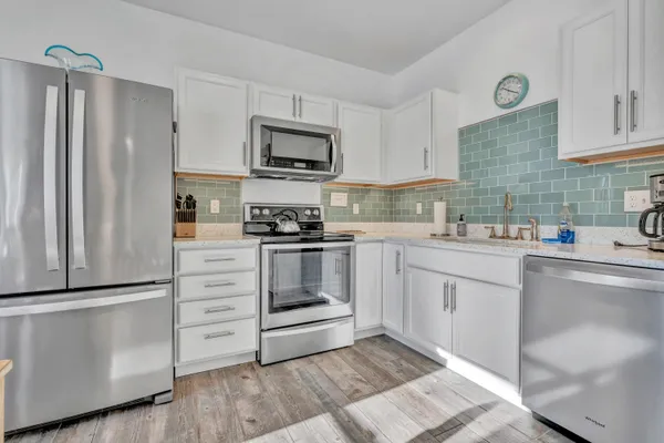 $749,000 | 19 Crescent Beach Road, Owls Head, ME 04854