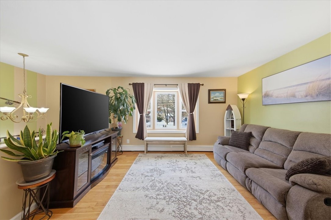 8 Wall Street Westerly, RI 02891 - Photo 11 of 40