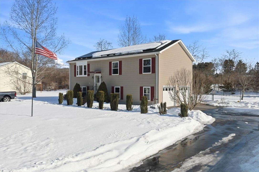 8 Wall Street Westerly, RI 02891 - Photo 2 of 40