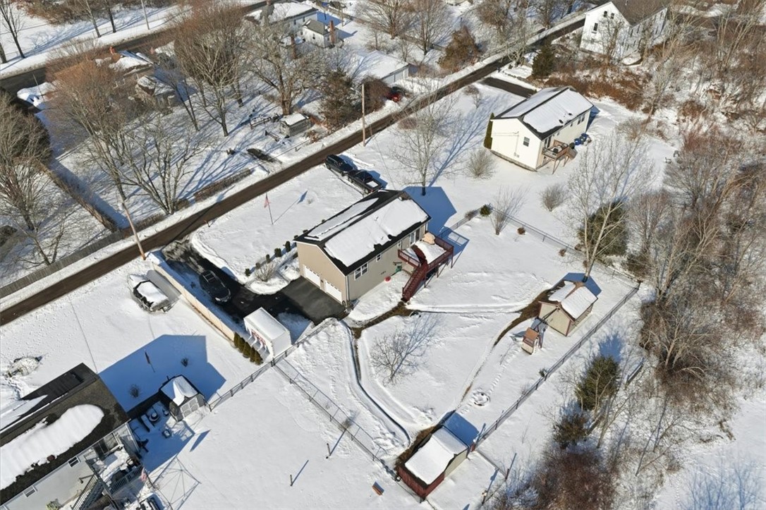 8 Wall Street Westerly, RI 02891 - Photo 27 of 40