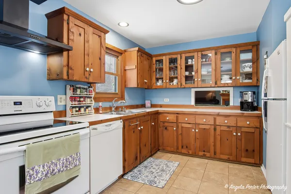 $425,000 | 22665 Depot Street, Antioch, IL 60002