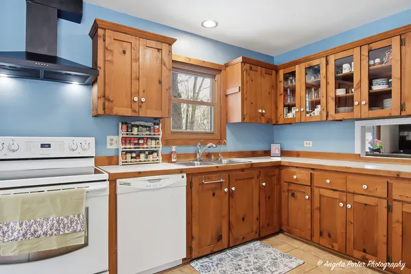 $425,000 | 22665 Depot Street, Antioch, IL 60002