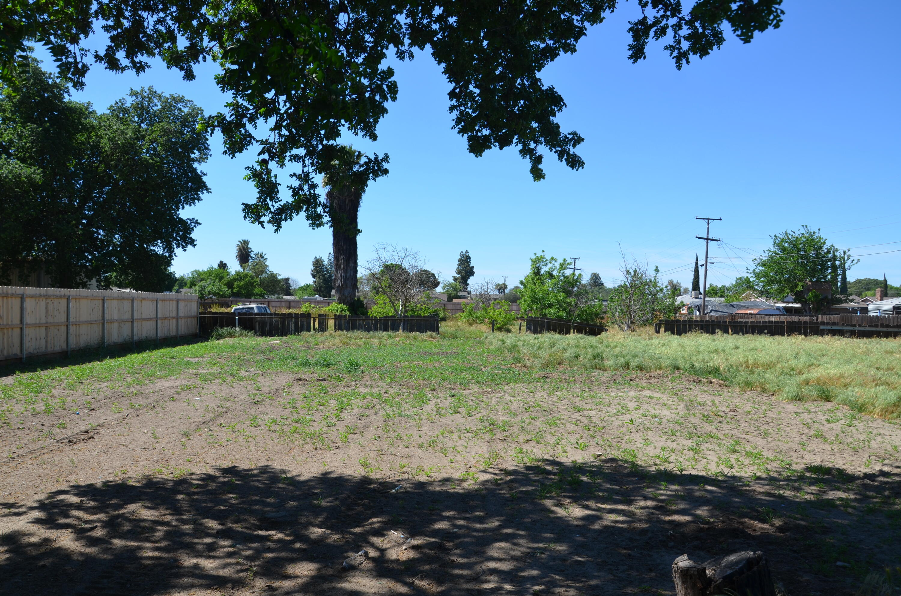 237 Smith Avenue Lemoore, CA 93245 - Photo 25 of 26 DSC_5037