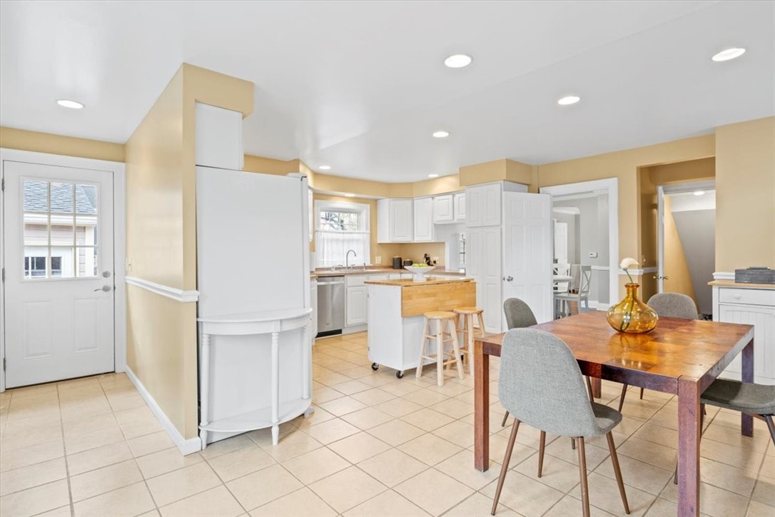 42 Buffard Drive Brighton, NY 14610 - Photo 22 of 36