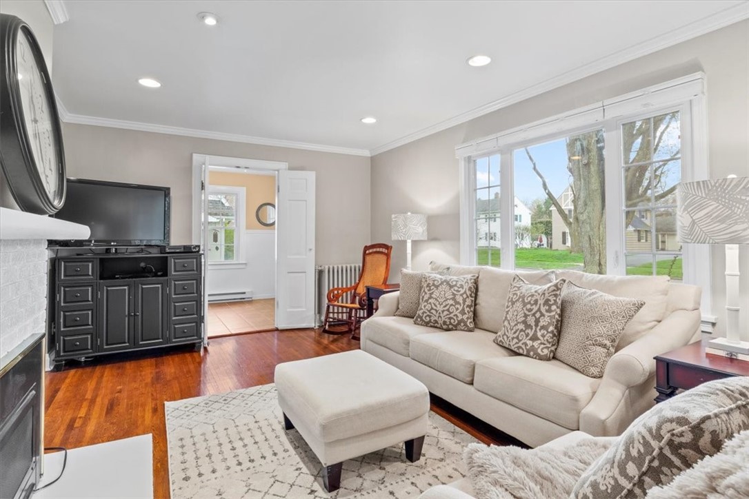 42 Buffard Drive Brighton, NY 14610 - Photo 9 of 36