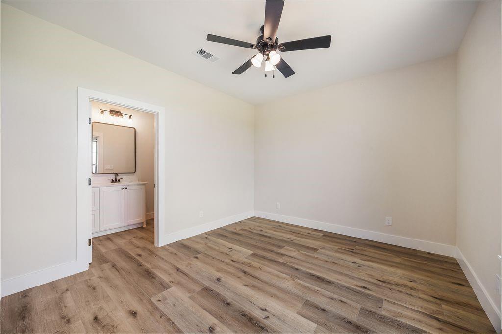 120 Quail Run Court Decatur, TX 76234 - Photo 25 of 34 Gallery Image 25