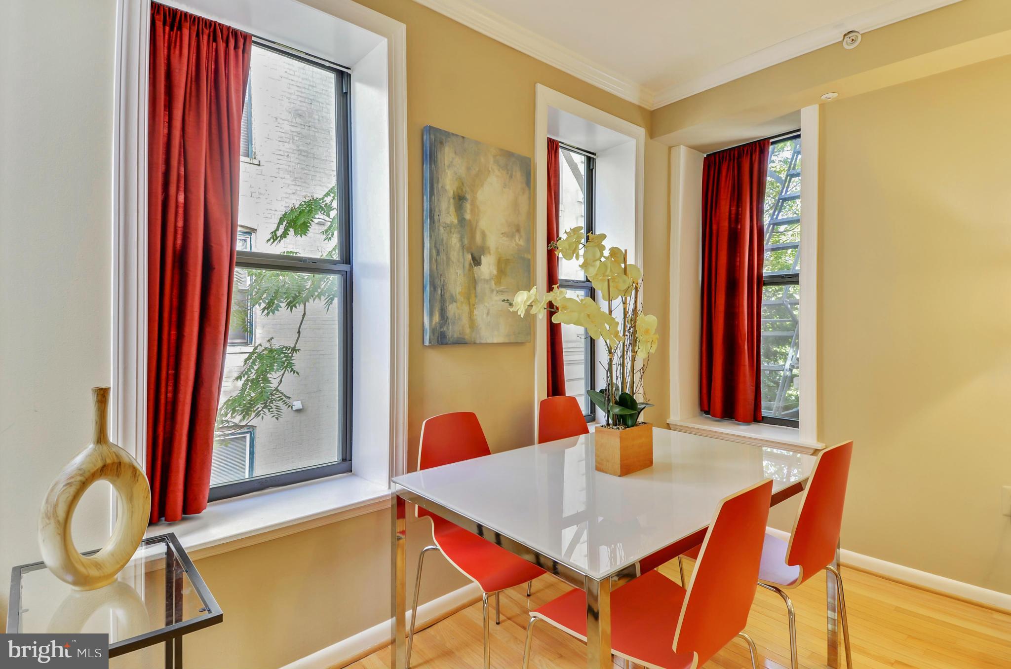 2633 Adams Mill Road Northwest, Unit 204 Washington, DC 20009 - Photo 8 of 21 Dining Room