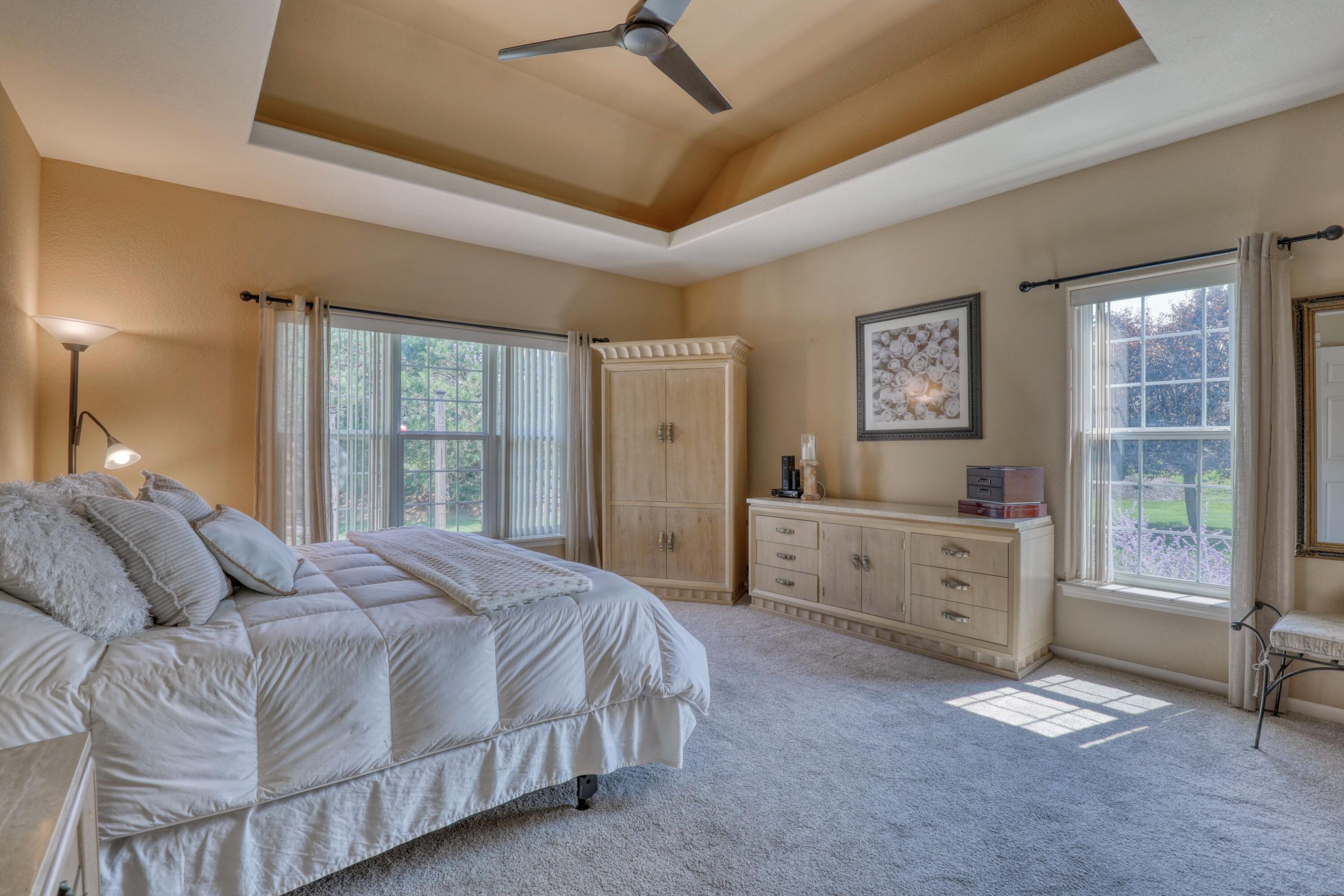 6958 South Craig Court Franklin, WI 53132 - Photo 25 of 61 Primary Bedroom